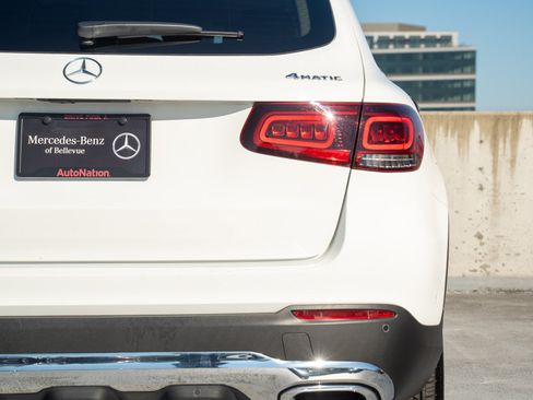 Used 2022 Mercedes-Benz GLC 300 4MATIC image 9
