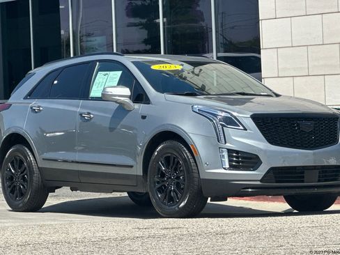 Used 2023 Cadillac XT5 Premium Luxury w/ Technology Package FWD image 1