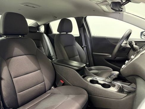 Used 2023 Chevrolet Malibu LT image 27
