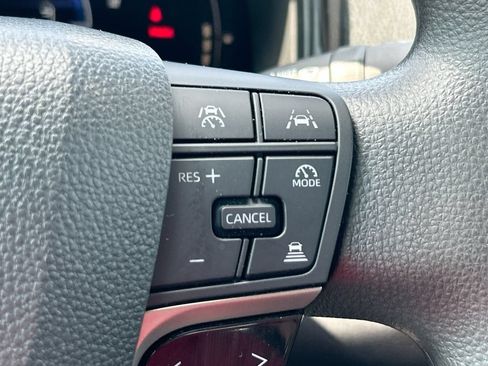 Used 2025 Toyota Camry LE w/ Convenience Package FWD image 18