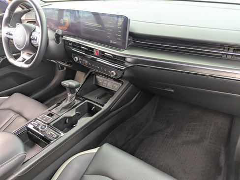 Used 2025 Kia K5 GT-Line image 12