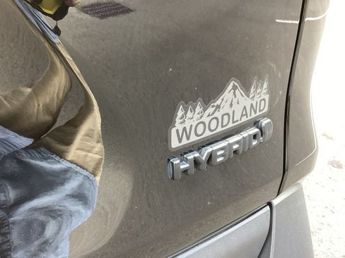 Used 2023 Toyota RAV4 AWD Hybrid image 22