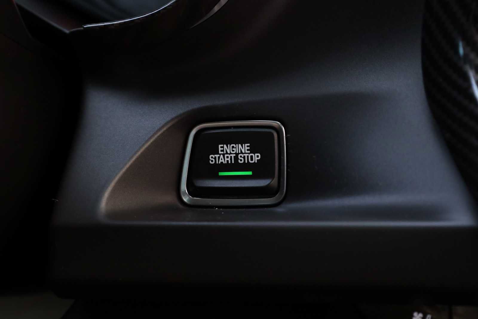 Used 2020 Chevrolet Camaro SS RWD image 29