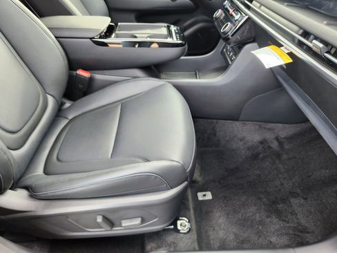 New 2026 Hyundai Tucson Limited AWD/4WD image 17