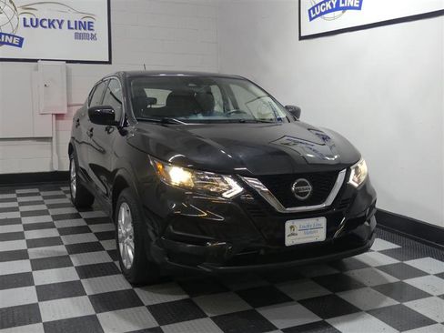 Used 2021 Nissan Rogue Sport S image 5