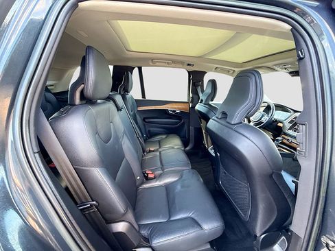 Used 2022 Volvo XC90 T6 Momentum w/ Climate Package image 26