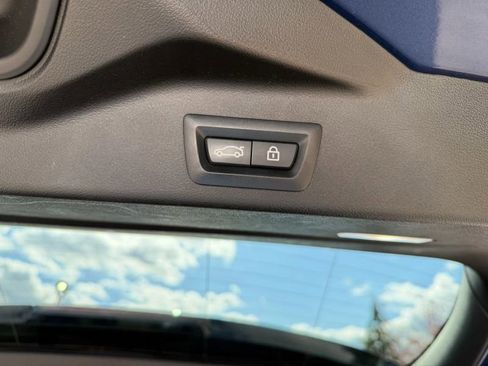 Used 2019 BMW X5 xDrive40i w/ M Sport Package image 36