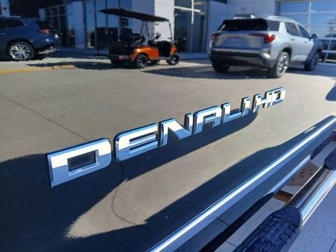 Used 2017 GMC Sierra 3500 Denali w/ Duramax Plus Package image 38