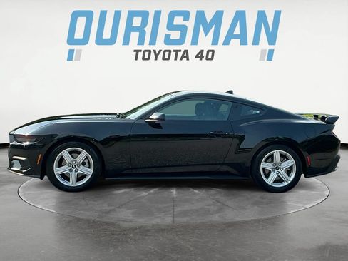 Used 2026 Ford Mustang Coupe RWD image 4