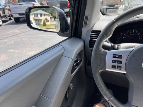 Used 2019 Nissan Frontier S RWD image 14