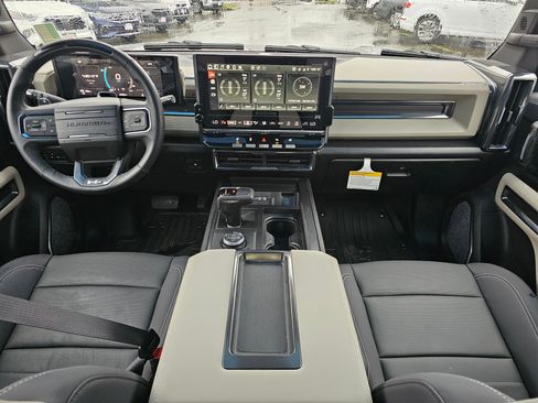 New 2026 GMC Hummer EV SUV w/ LPO, Dark Essentials Package AWD/4WD image 15