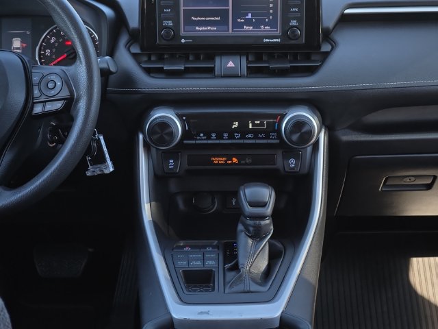 Certified 2022 Toyota RAV4 LE AWD/4WD image 19