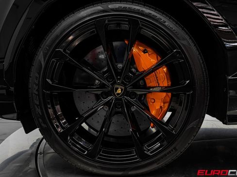 Used 2023 Lamborghini Urus S AWD/4WD image 20