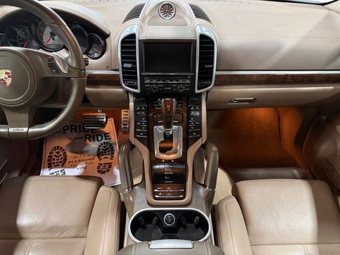 Used 2012 Porsche Cayenne S image 36