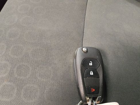Used 2020 Chevrolet Trax LS w/ Tint and Cruise Package FWD image 32