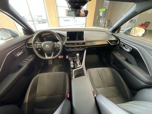 Certified 2025 Acura ADX A-Spec image 9