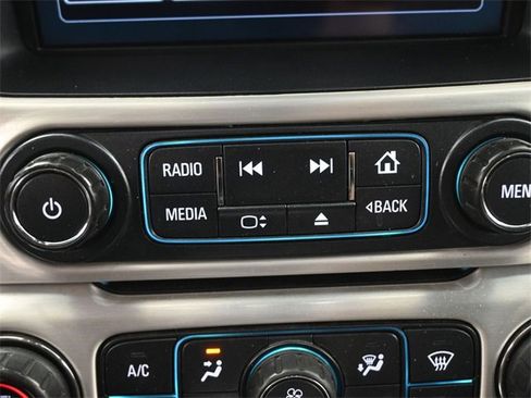 Used 2018 GMC Yukon SLT w/ Premium Edition image 6