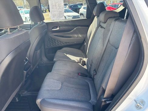 Used 2019 Hyundai Santa Fe SEL image 13