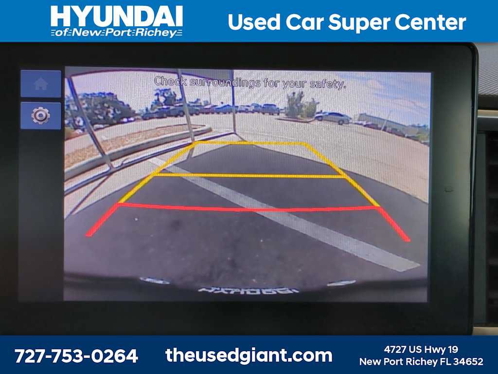 Certified 2025 Hyundai Venue SEL FWD image 21