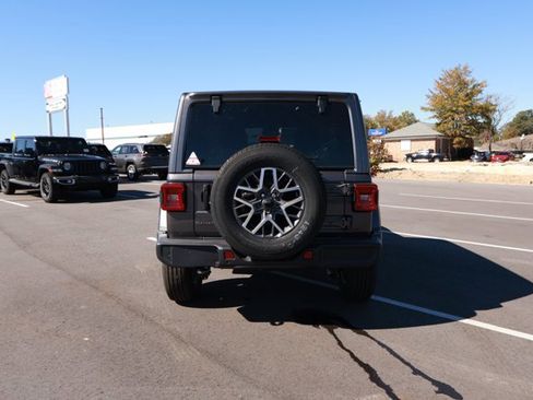 New 2025 Jeep Wrangler Sahara image 7