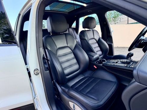 Used 2017 Porsche Macan GTS image 71