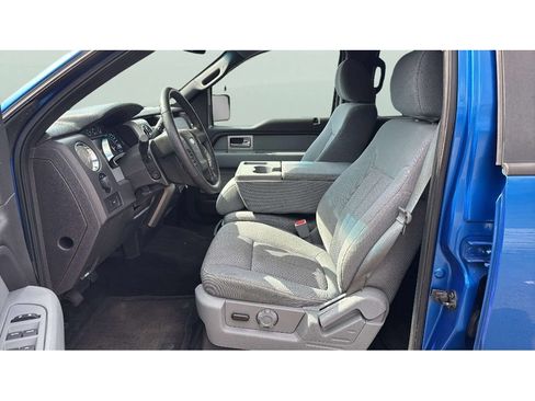 Used 2011 Ford F150 XLT w/ XLT Chrome Pkg AWD/4WD image 9