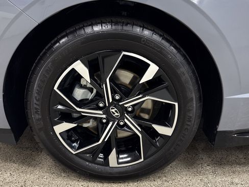 Used 2024 Hyundai Sonata SEL image 2