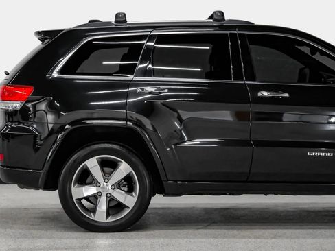 Used 2015 Jeep Grand Cherokee Overland AWD/4WD image 14