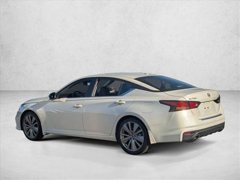 Used 2022 Nissan Altima 2.5 SR image 8