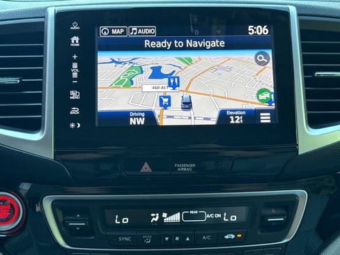 Used 2017 Honda Pilot Elite image 22