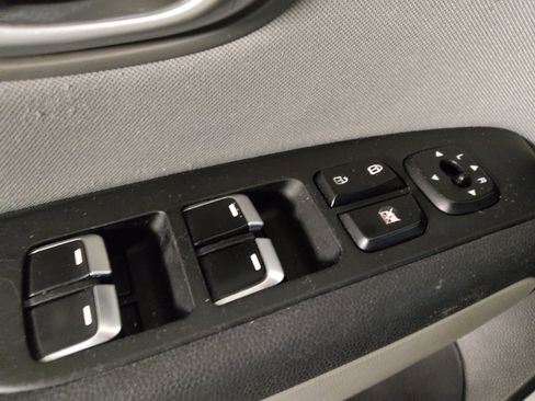 Used 2019 Kia Soul w/ Convenience Package FWD image 27