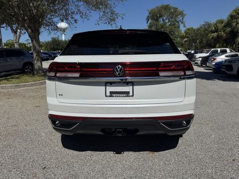 New 2026 Volkswagen Atlas Cross Sport SE image 4