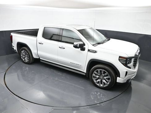 Used 2023 GMC Sierra 1500 Denali w/ Denali Reserve Package AWD/4WD image 46