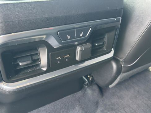 Used 2019 Chevrolet Silverado 1500 High Country w/ Technology Package AWD/4WD image 18