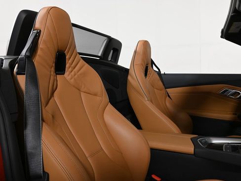 Used 2025 BMW Z4 M40i w/ Premium Package image 38