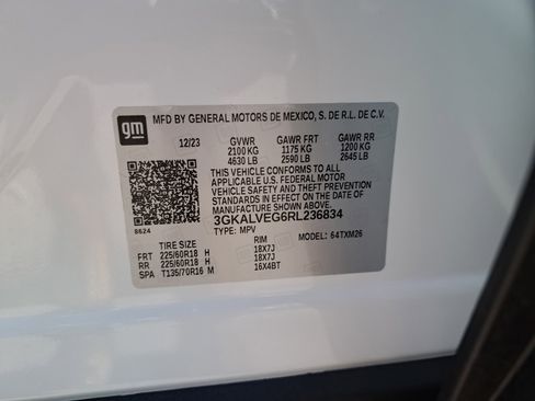 New 2024 GMC Terrain SLT image 36