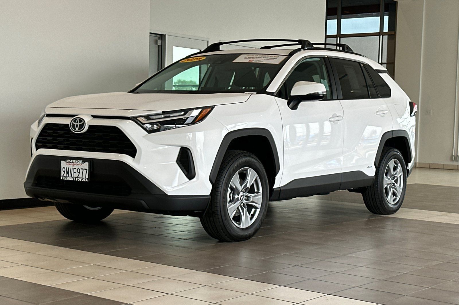 Certified 2025 Toyota RAV4 XLE w/ Convenience Package AWD/4WD image 8
