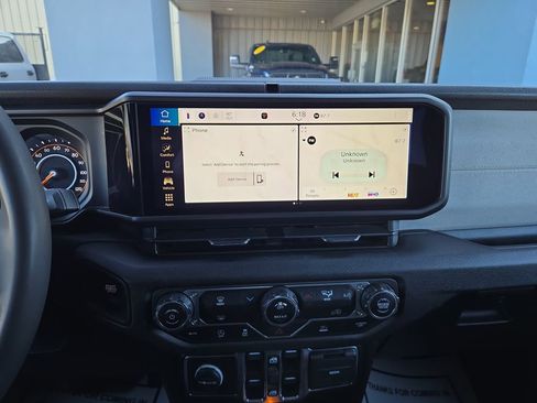 Used 2024 Jeep Wrangler Sport S image 22