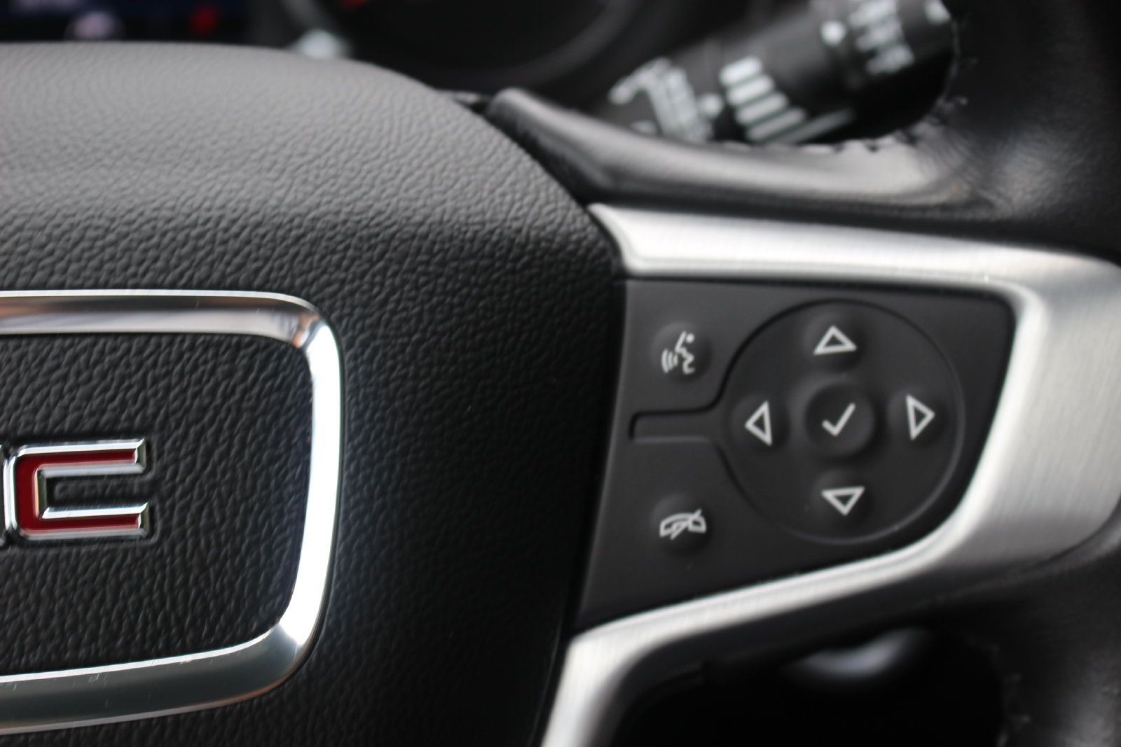 Used 2021 GMC Terrain SLE w/ Driver Convenience Package AWD/4WD image 22