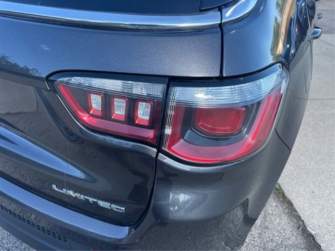 Used 2019 Jeep Compass Limited image 23