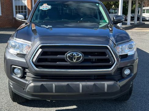 Used 2022 Toyota Tacoma SR5 image 2