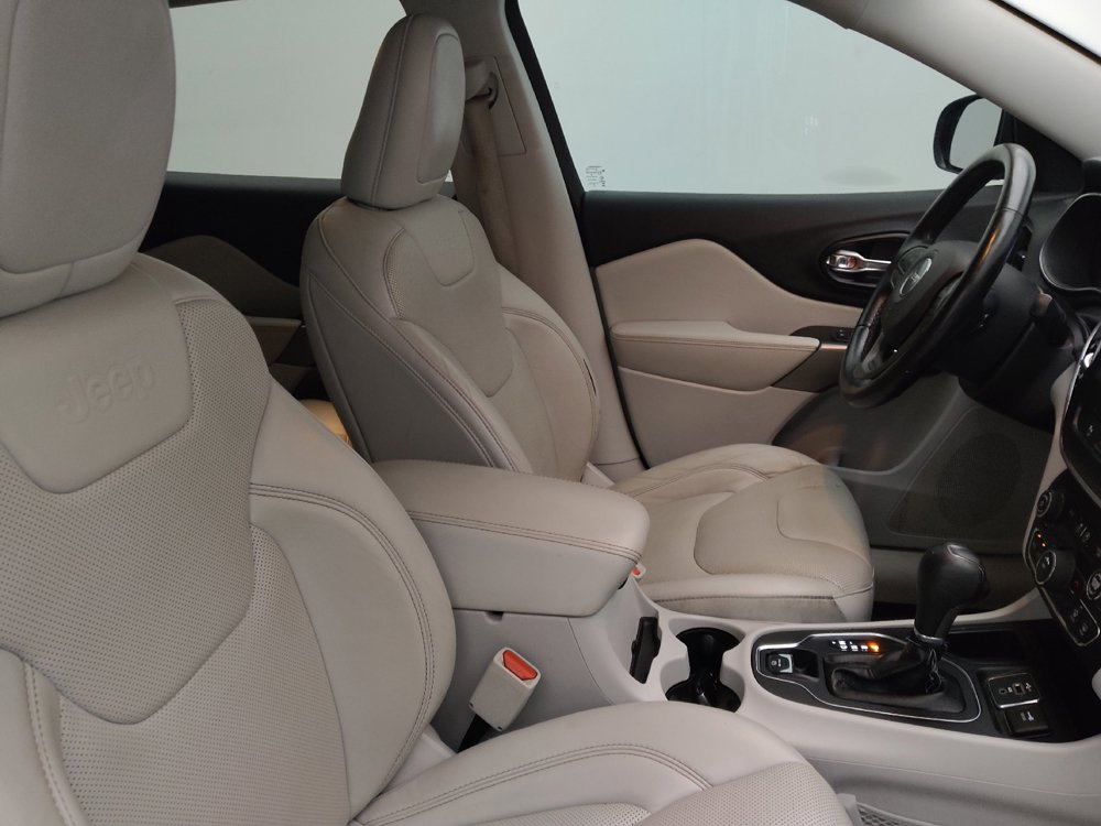 Used 2021 Jeep Cherokee Latitude Lux w/ Sun & Sound Group FWD image 21