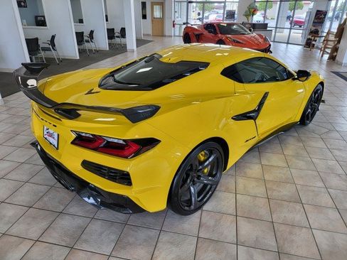 Used 2025 Chevrolet Corvette Z06 w/ Z07 Performance Package RWD image 4