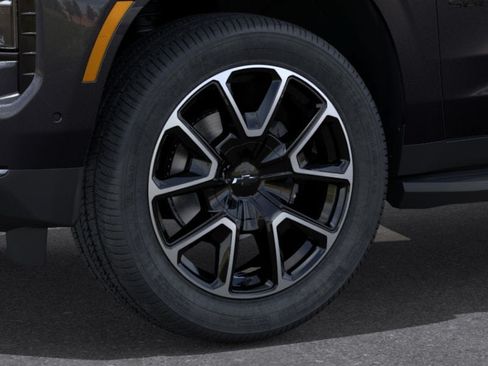 New 2026 Chevrolet Suburban RST w/ Sun And Tow Package AWD/4WD image 9