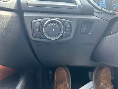 Used 2015 Ford Fusion SE w/ Equipment Group 202A image 30