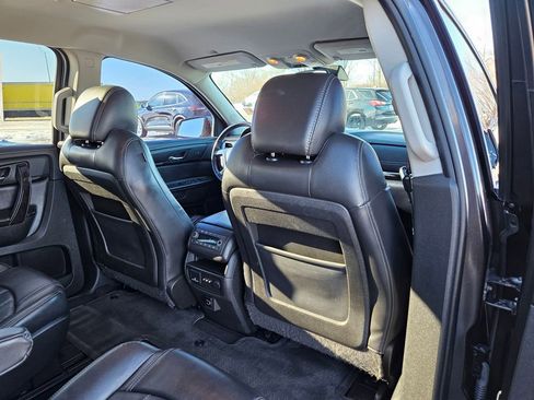 Used 2017 Chevrolet Traverse Premier image 34