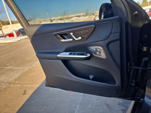 Used 2024 Mercedes-Benz GLC 300 4MATIC image 20