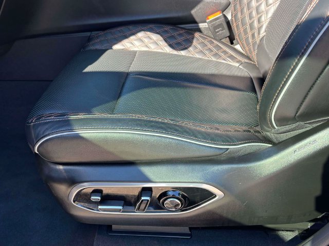 Used 2024 Jeep Grand Cherokee Summit AWD/4WD image 8