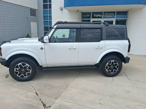 Used 2024 Ford Bronco Outer Banks AWD/4WD image 6