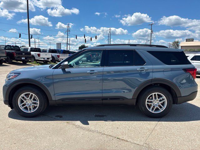 New 2026 Ford Explorer Active w/ Active Comfort Package RWD image 2
